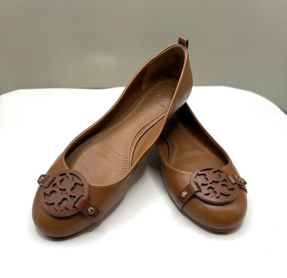 Tory Burch Gabriel flats Sz 8 Cognac Brown leather logo medallion